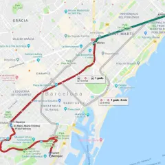 Mapa Barcelony z zaznaczonymi trasami komunikacji miejskiej, pokazującymi czas podróży i częstotliwość kursowania.